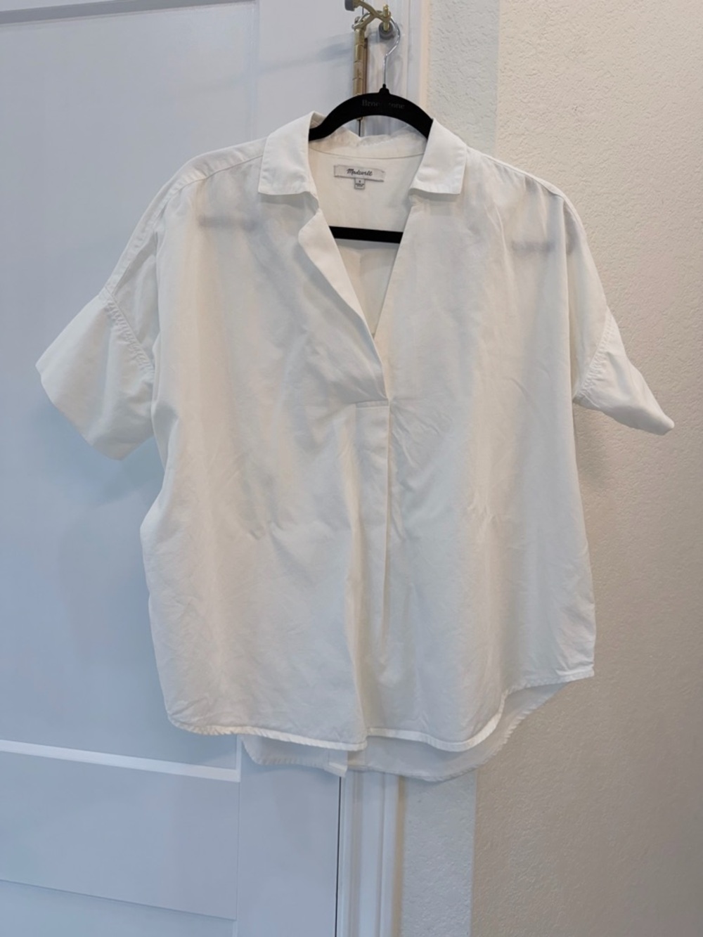 White Short Sleeve V-Neck Buttonless Blouse